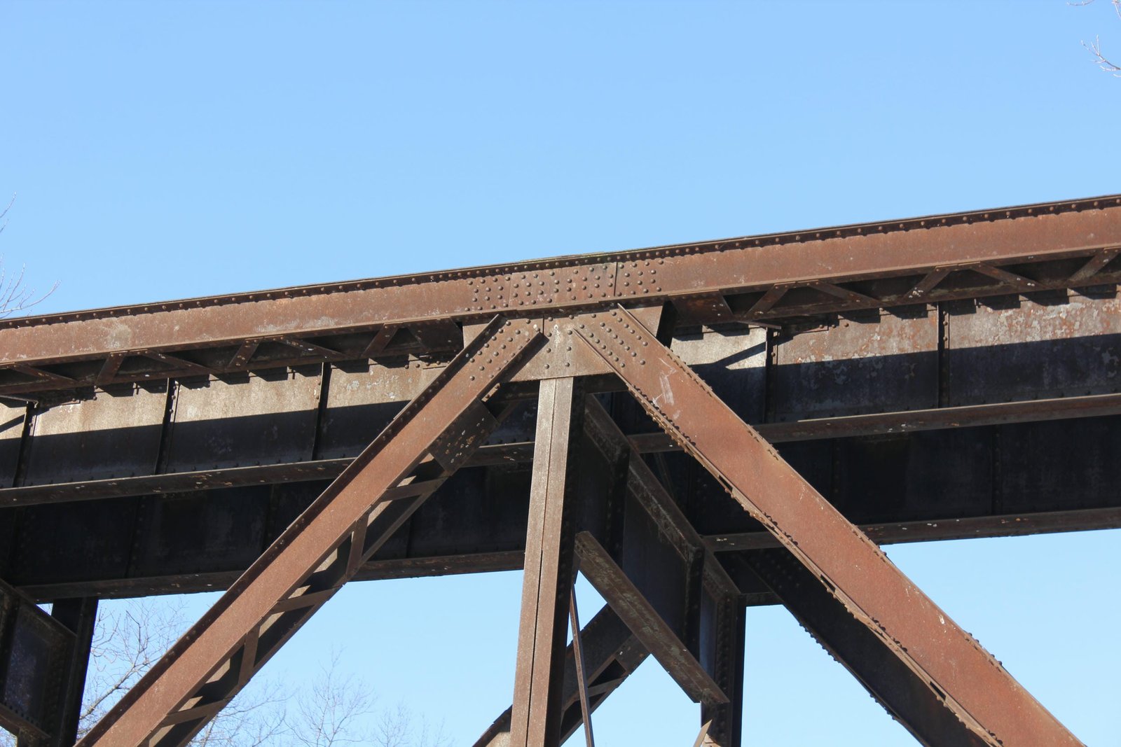 Upper angle connection